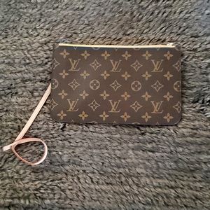 Louis Vuitton Clutch